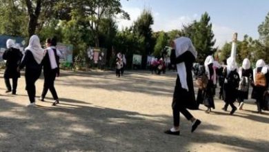 تصویر از کرونا در افغانستان؛ ‘مدارس و دانشگاه‌ها با یک ماه تاخیر باز می‌شوند’